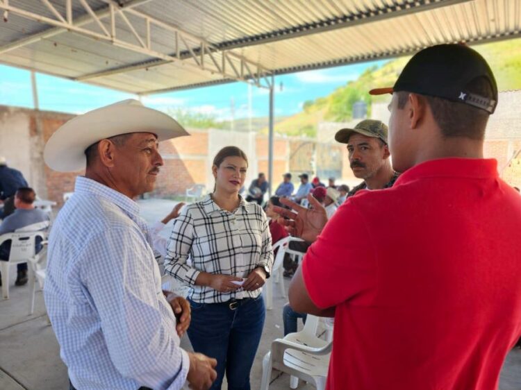 Elsa Nayeli refuerza lazos con la Comunidad Indígena de Ixtlán