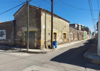 Muchas casas abandonadas y en mal estado en Ahuacatlán