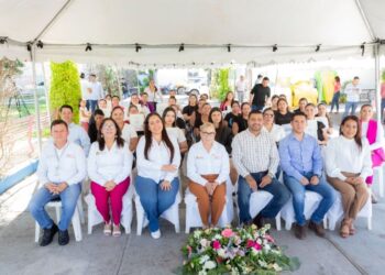 Otorga DIF estatal bienestar a familias de Ixtlán del Río y Santa María del Oro