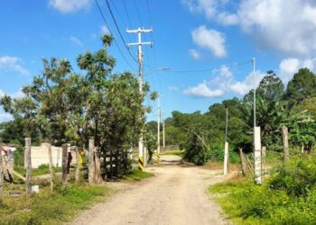 Después de años de espera el Jaral ya tiene luz eléctrica