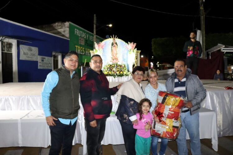 Católicos se unieron para honrar a la virgen de Guadalupe