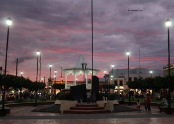 Avanza proyecto de mejora en el alumbrado público de Ixtlán 