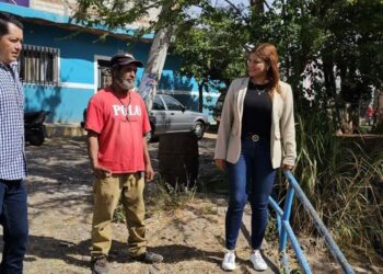 Diálogo directo de Elsa Nayeli con colonos