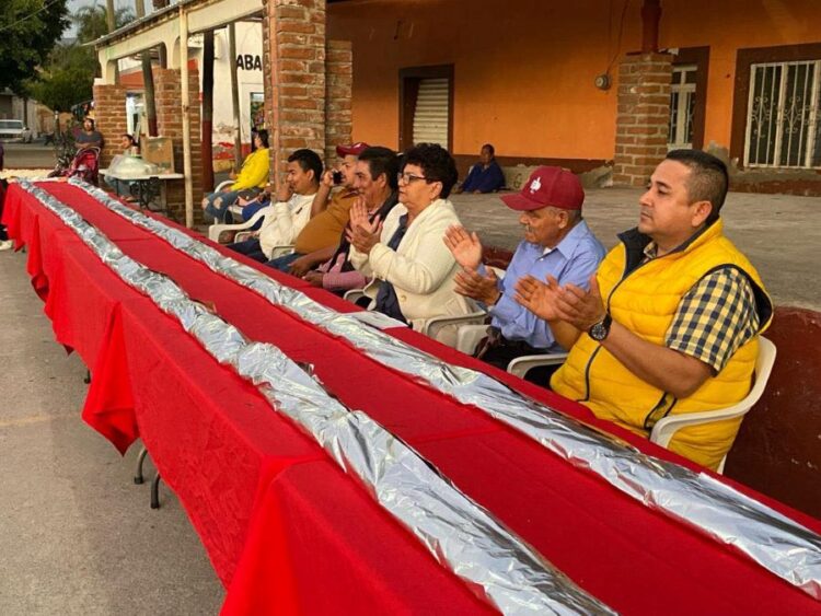 Entrega Quecha bocina en secundaria general Revolución y convive con tetitlecos