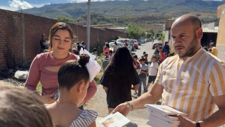 Felipe Benítez firme en su camino hacia la candidatura por MC en Ahuacatlán