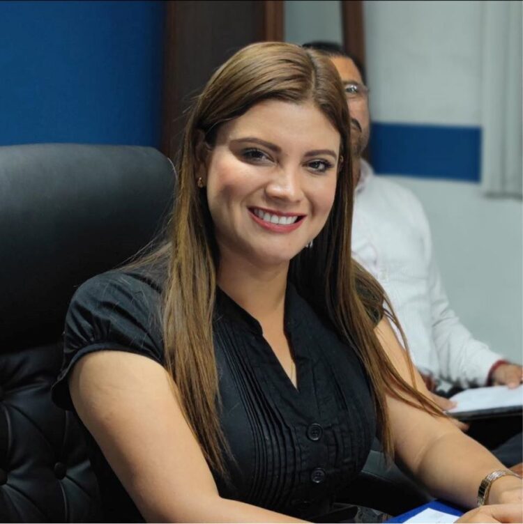 Muchos ixtlenses aprueban posible reelección de Elsa Nayeli