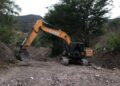 Avanzan trabajos de desazolve en el arroyo de La Campana