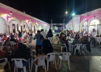 Presidenta de Ahuacatlán festeja su cumpleaños con un evento público inolvidable