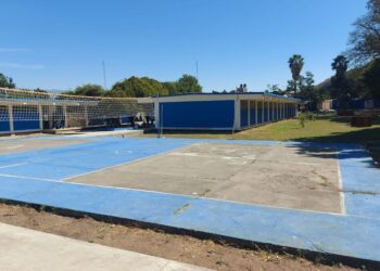 Navarro Quintero responde positivamente a demandas de ahuacatlenses