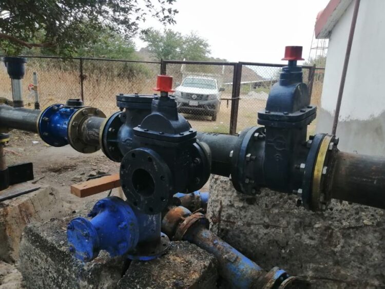 Suministro de agua en Ahuacatlán vuelve a la normalidad