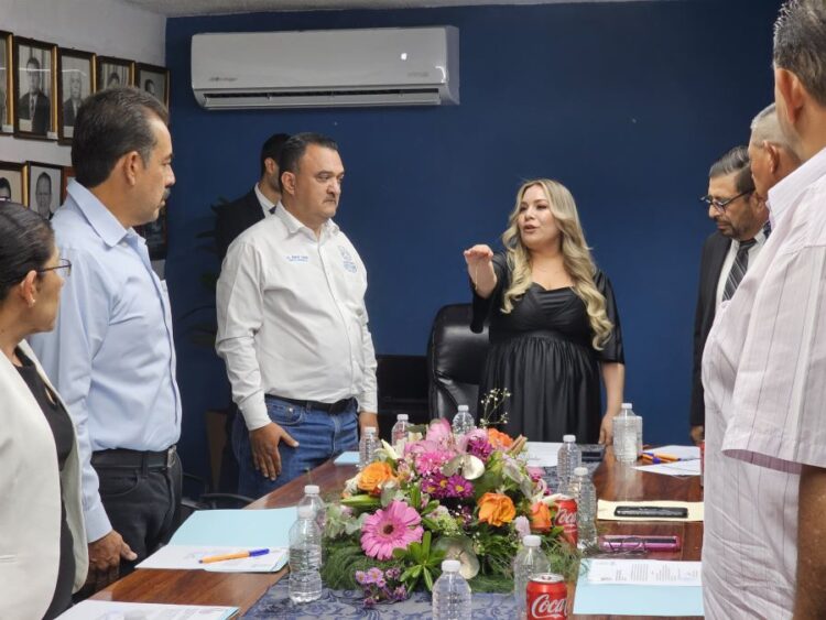 Celia Murillo asume la presidencia provisional de Ixtlán