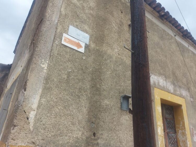 Ciudadanos de Ahuacatlán solicitan renovación de nomenclatura urbana