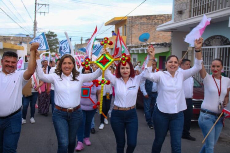 Laura Rangel arrancó con todo en Xalisco