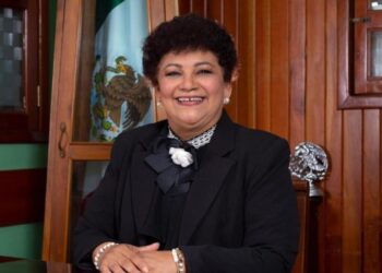 Lucrecia Alduenda es reinstalada como presidenta de Ahuacatlán