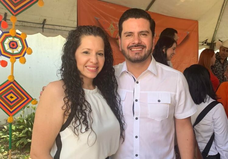 Norma Parra emerge como una opción política en el municipio de Ixtlán