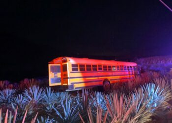 Tres heridos se recuperan tras accidente en la carretera Jala-Los Aguajes