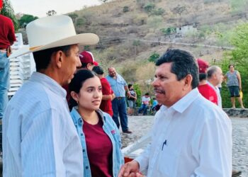 Manolo Andalón logra posicionarse en el gusto de los habitantes de Ahuacatlán