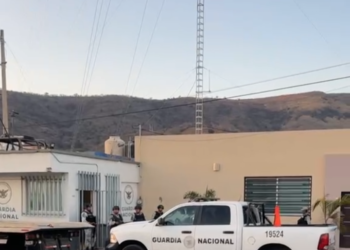 Soldados desarman a Guardia Nacional, División Caminos, en Ixtlán 