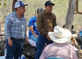 Toño Cambero refuerza compromiso con comunidades serranas de Jala