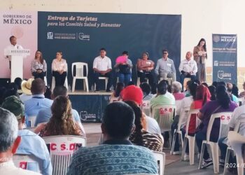 Entrega regional de medios de pago a comités COSABI en Ahuacatlán