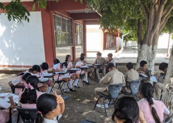 Escuelas de Ixtlán del Río enfrentan condiciones extremas de calor