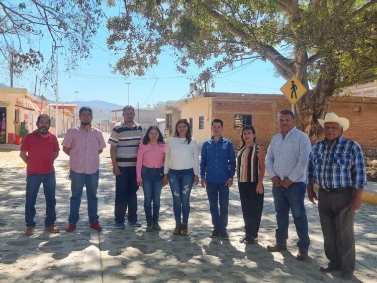 Inician obras de rehabilitación en líneas de drenaje, en Ahuacatlán
