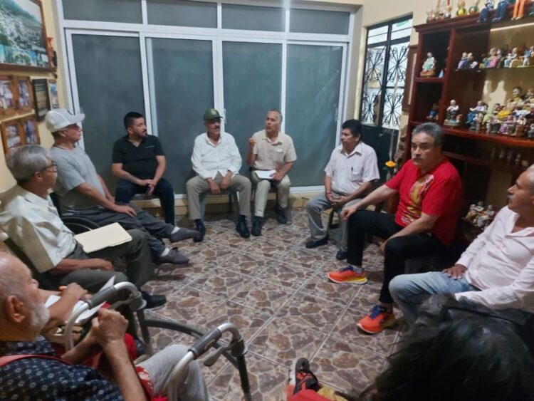 Manolo Andalón se compromete con el desarrollo de Ahuacatlán en reunión con el Ecomuseo