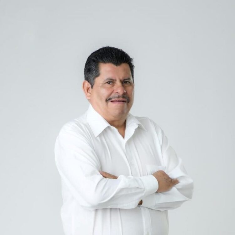 Manolo Andalón, mantiene expectativa sobre su gabinete, en Ahuacatlán