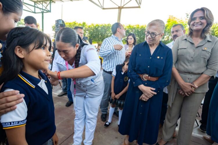Festival taurino con causa en la plaza de toros El Recuerdo, de Ahuacatlán