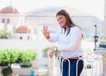 Ausencia de Elsa Nayeli Pardo en las fiestas patrias genera especulaciones en Ixtlán