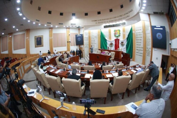 Integra Congreso las 30 comisiones legislativas