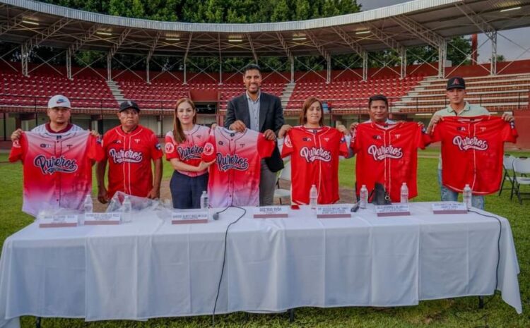 Presentan informe oficial y roster de los Pureros de Compostela