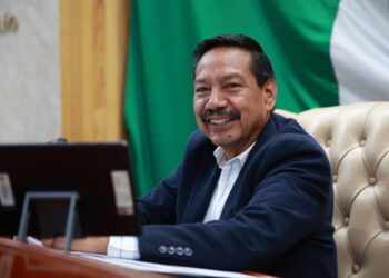 Limpieza y oportunidad a emprendedores de la localidad para el Día de Muertos en Ahuacatlán