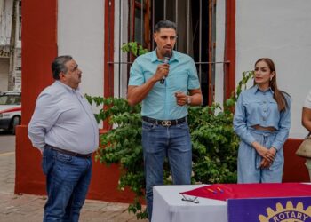 Gustavo Ayón agradece al Club Rotario de Compostela por entrega de ambulancia 