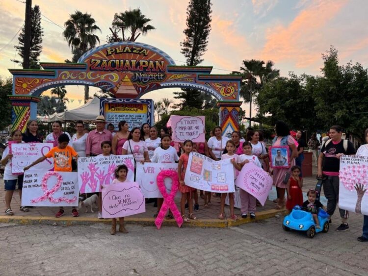 Exitosas caminatas en Compostela por el Día de la Lucha contra el Cáncer de Mama