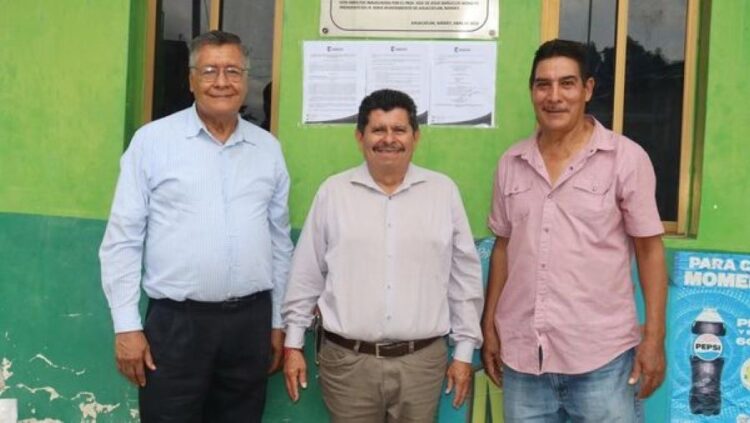 El gallero político comienza a alborotarse en Tetitlán