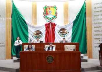 Gustavo Ayón, es reconocido en el Senado de la República