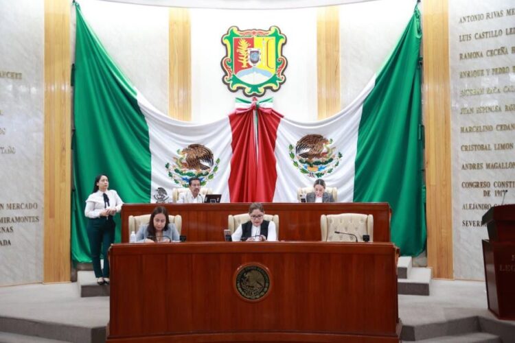 Gustavo Ayón, es reconocido en el Senado de la República