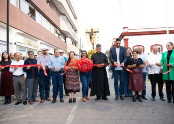 Primera rodada de motocicletas en Ahuacatlán promueve la seguridad vial