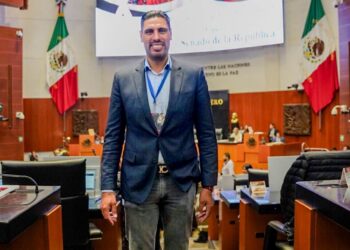 Gustavo Ayón, es reconocido en el Senado de la República