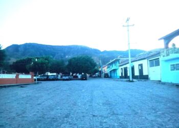 Memo Ramírez llama a la paz y al respeto en elección de jueces auxiliares en Ixtlán