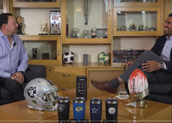 Gustavo Ayón lleva a Compostela a los escenarios nacionales