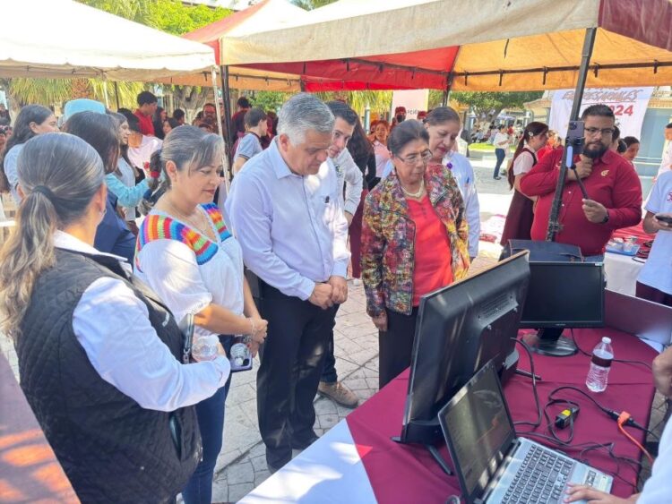 Foros Empresariales para la Innovación Educativa 2024: Ixtlán impulsa el futuro de su juventud