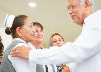 Navarro Quintero reafirma compromiso con la salud pública