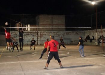 «El Capri» Se Corona Campeón del torneo relámpago de Voleibol Mixto en Ahuacatlán