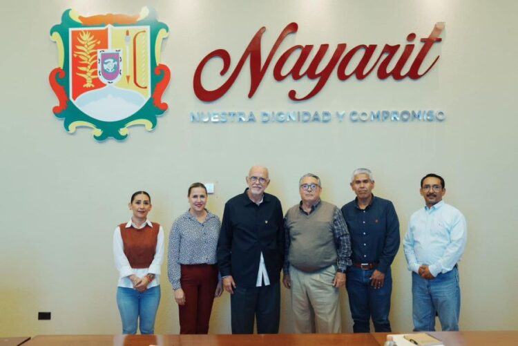 Invitan a aprovechar jornada de vacunación, hoy en Ahuacatlán