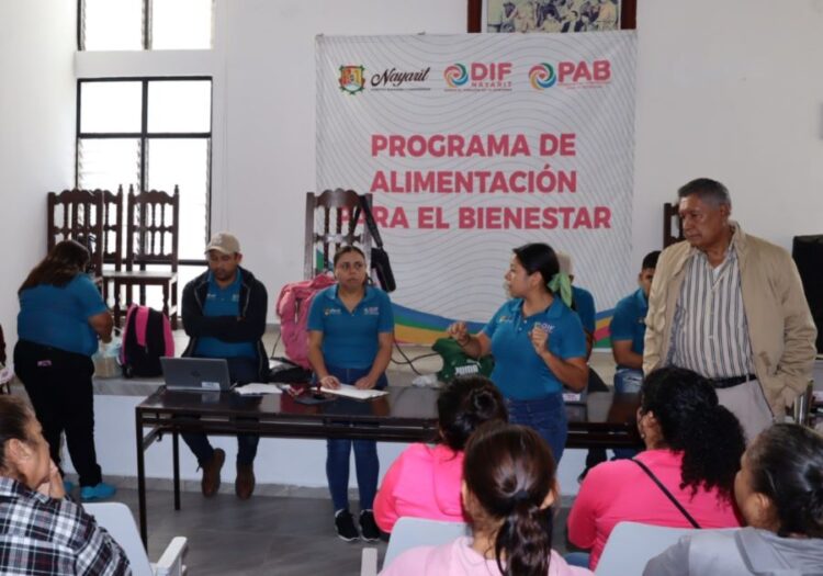 Entregan 800 despensas del Programa de Alimentación para el Bienestar, en Ahuacatlán