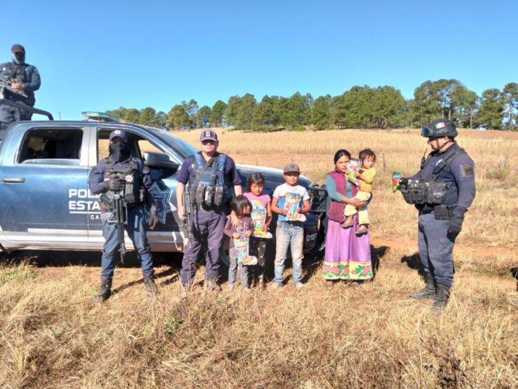 Ixtlán vive la magia de la Navidad en la plaza pública