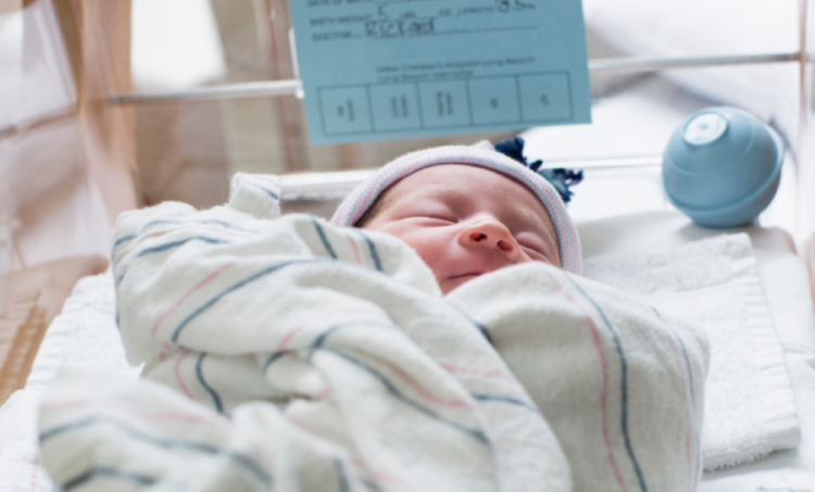 Fue varón, el primer bebé nacido este nuevo año, en Ixtlán