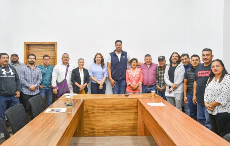 Gustavo Ayón impulsar el sector pesquero